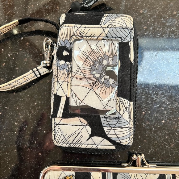 3 Vera Bradley Clutch Wallets and small Wristlet - Picture 6 of 13